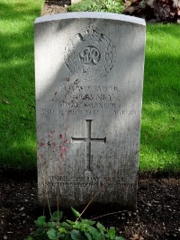 Klagenfurt War Cemetery - Powney, G